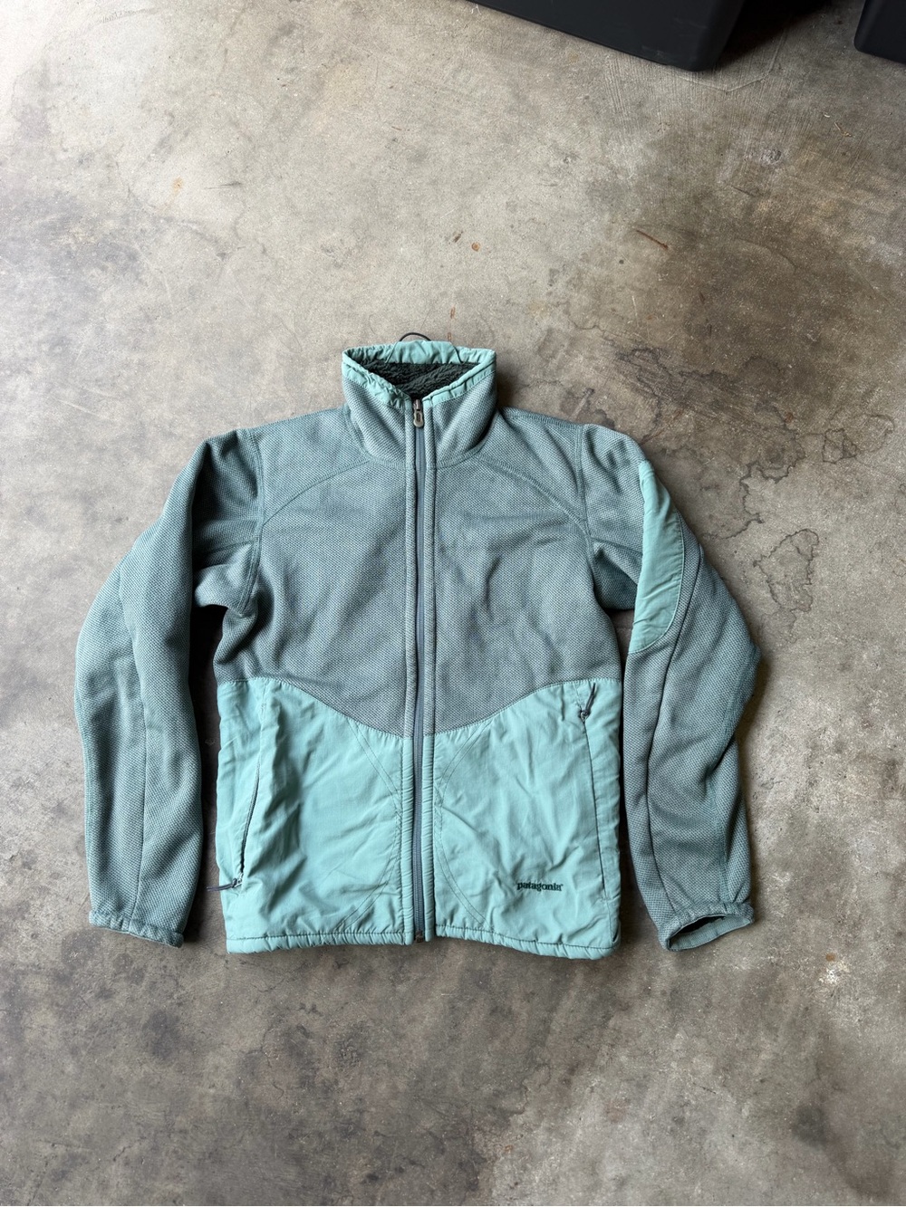 VTG Patagonia 2004 R3 Regulator Sage Green Pile Zip Hiking Jacket Womens XS USA